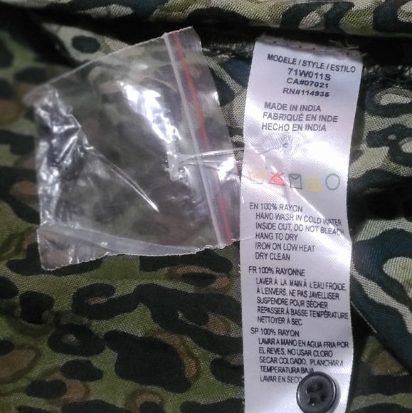 Dress - Picture 2 of 4